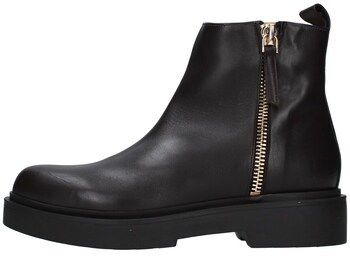 Čižmičky Albano  2570