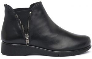 Čižmičky Frau  53L2