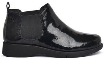Čižmičky Frau  53U1