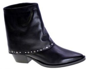 Čižmičky Tsakiris Mallas  145923