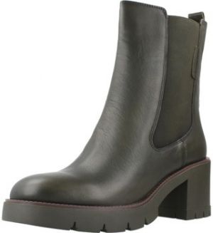 Čižmičky Carmela  16190204C