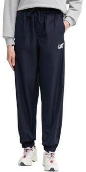 Tepláky/Vrchné oblečenie Calvin Klein Jeans  PULL ON LOGO JOGGER LV047C627G