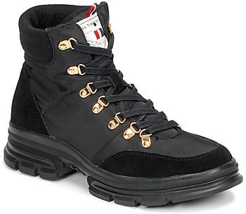 Polokozačky Les Tropeziennes par M.Belarbi  CAKE