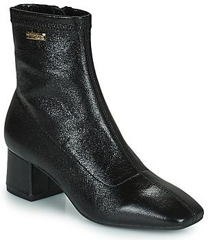 Čižmičky Les Tropeziennes par M.Belarbi  DANIELA