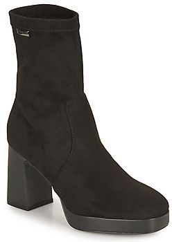 Čižmičky Les Tropeziennes par M.Belarbi  DANAE