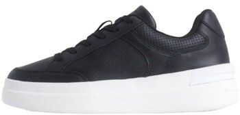 Nízke tenisky Tommy Hilfiger  EMBOSSED COURT