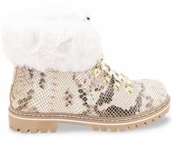 Čižmičky Les Tropeziennes par M.Belarbi  Lacen