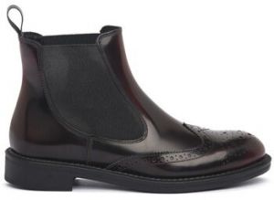 Čižmičky Frau  95U2