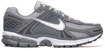 Nízke tenisky Nike  Zoom Vomero 5
