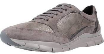 Módne tenisky Geox  D SUKIE B