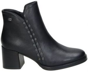 Čižmičky Chika 10  TUKANA 03