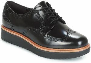 Derbie Clarks  TEADALE