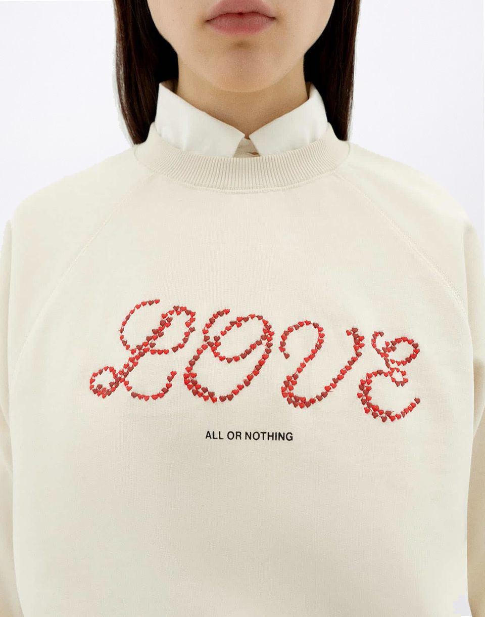 Thinking MU Love Heart Bonnie Sweatshirt WHITE
