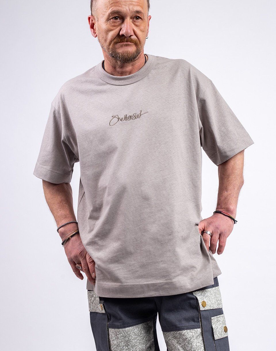ONE OF XX Sheltersuit Logo T-Shirt Dust