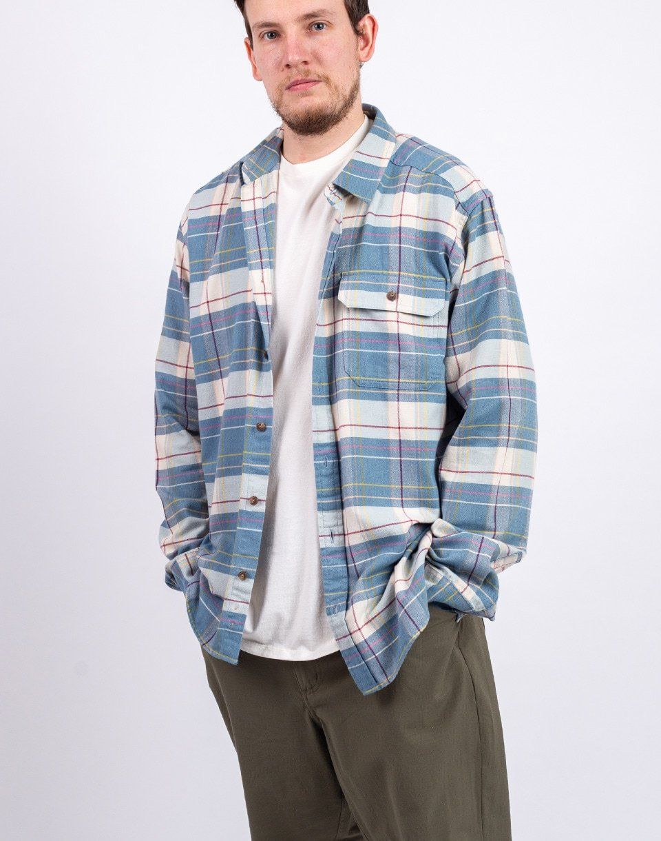 Patagonia M's L/S LW Fjord Flannel Shirt Raft: Still Blue