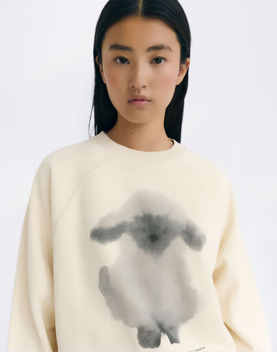 Thinking MU Cloud Sheep Bonnie Sweatshirt WHITE