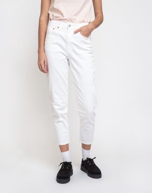 Levi's® Mom Jean Prim and Proper
