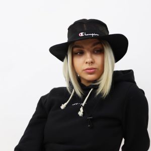 Čierny klobúčik Bucket Hat