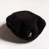 Čierna baretka Plush Beret galéria