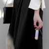 Kožená kľúčenka Orbitkey 2.0 Saffiano – Fialová galéria