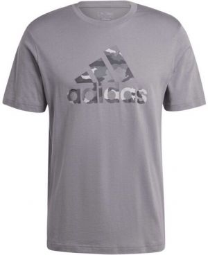 adidas CAMO BADGE OF SPORT TEE Pánske tričko, sivá, veľkosť