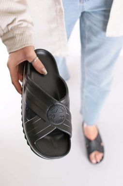 Čierne gumené šľapky na platforme Chuck Taylor All Star Sandal Lite CX Black