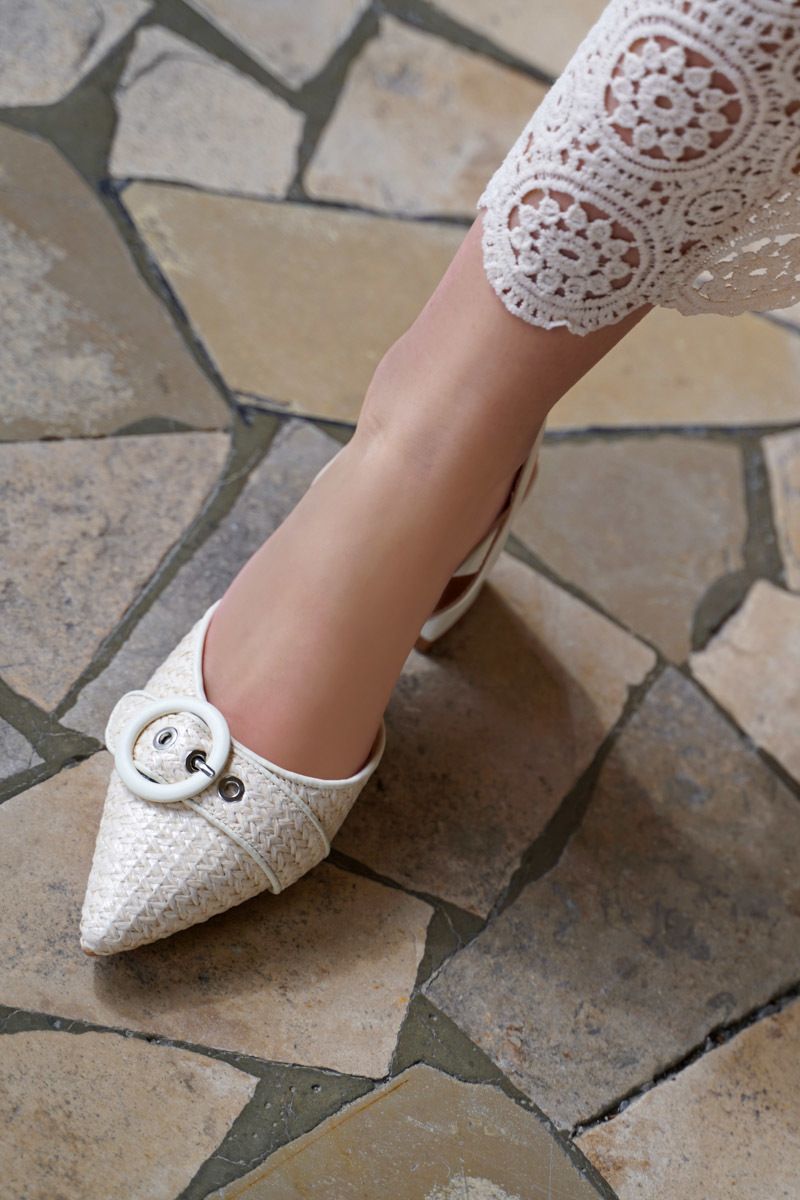 Svetlobéžové slingback lodičky na hrubom podpätku Clara