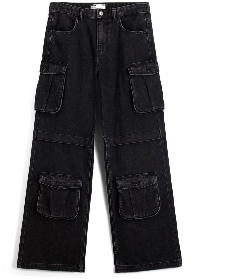 Bershka Rifľové kapsáče  čierny denim