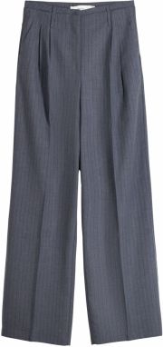 Bershka Plisované nohavice  modrosivá / čierna