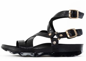 Bayton Remienkové sandále 'Armidale'  zlatá / čierna