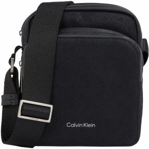Calvin Klein Taška cez rameno 'MUST'  čierna / strieborná