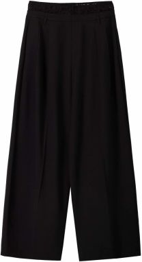Bershka Plisované nohavice  čierna