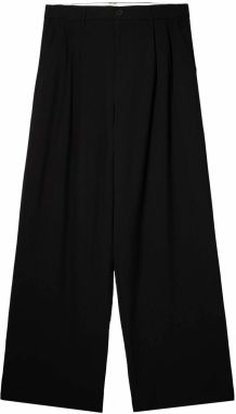 Bershka Plisované nohavice  čierna