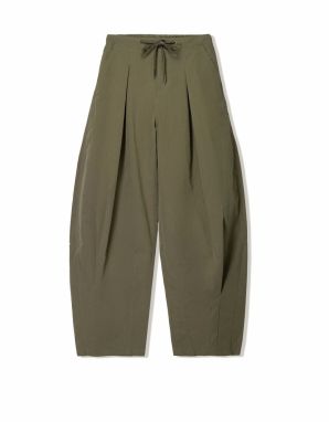 Bershka Plisované nohavice  olivová