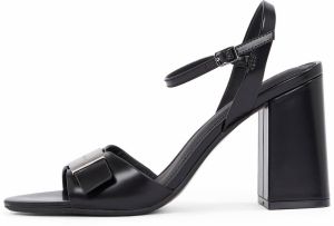Calvin Klein Remienkové sandále  čierna