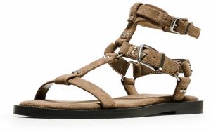 Bershka Remienkové sandále  piesková