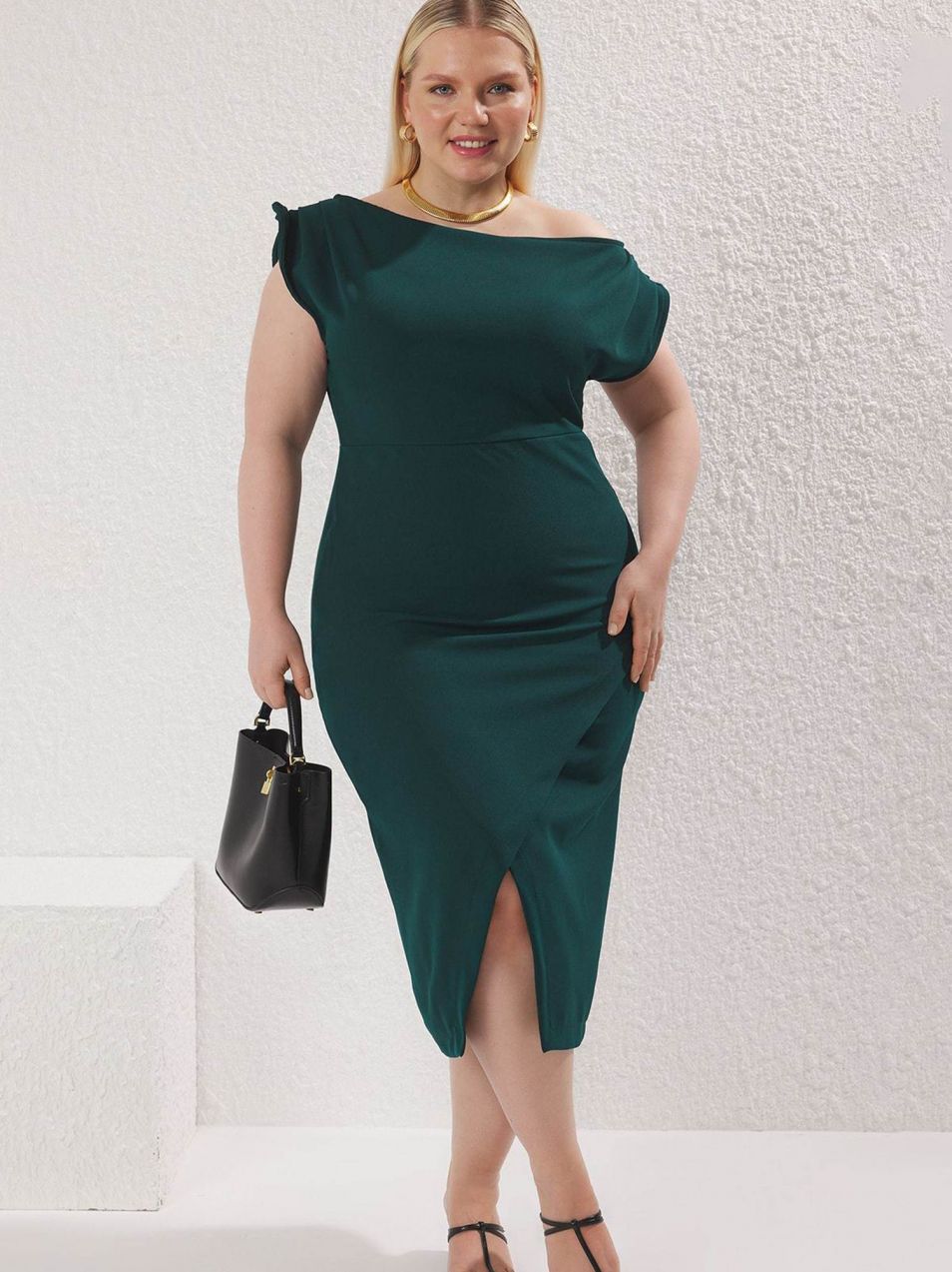 Trendyol Curve Šaty  smaragdová
