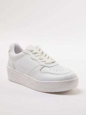 Trendyol Nízke tenisky  biela