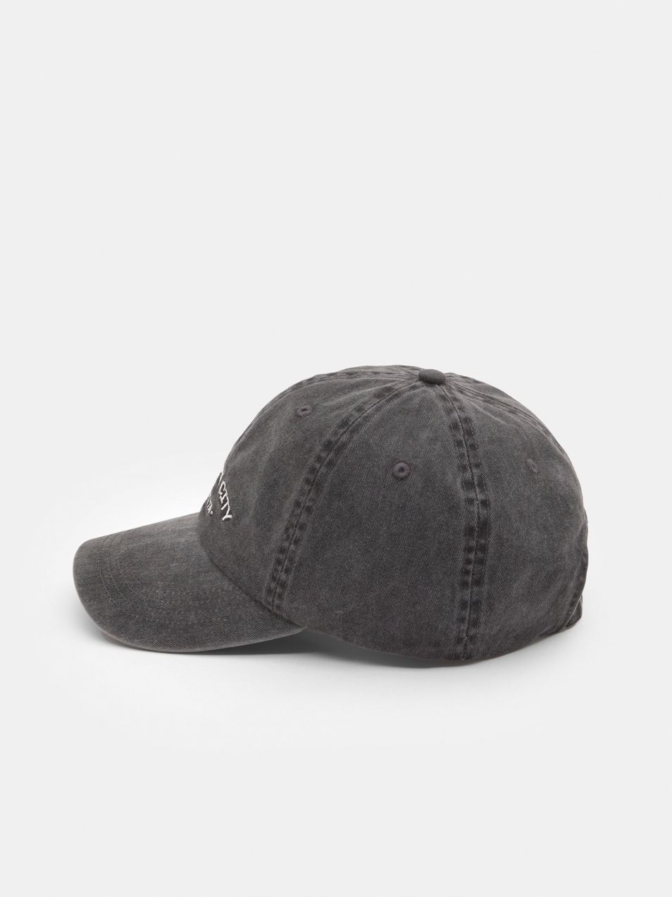 Pull&Bear Čiapka  čierna / biela