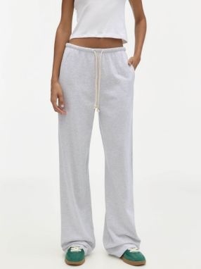 Pull&Bear Nohavice  svetlosivá