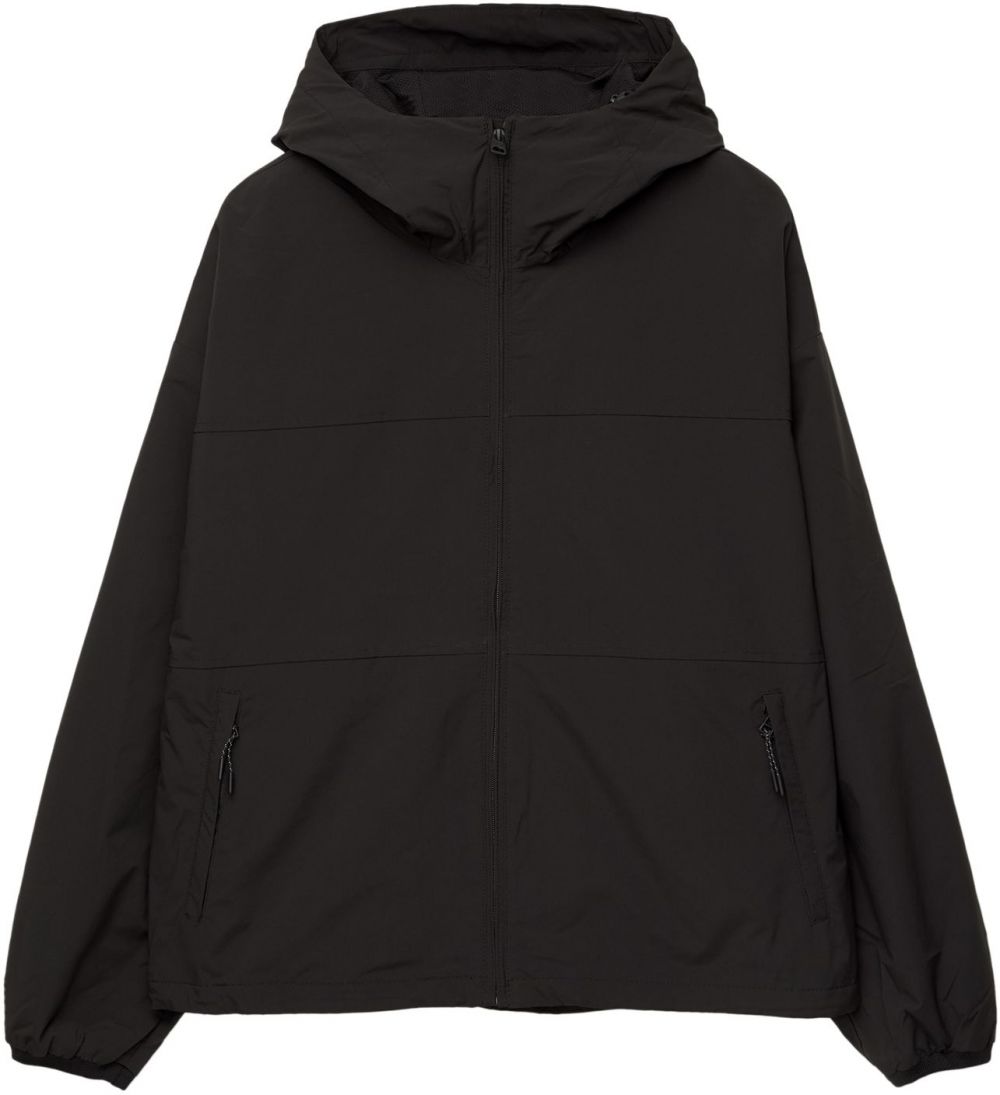 Pull&Bear Prechodná bunda  čierna