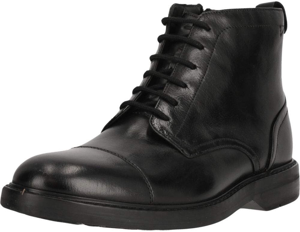 CLARKS Šnurovacie čižmy 'Aldwin Cap'  čierna