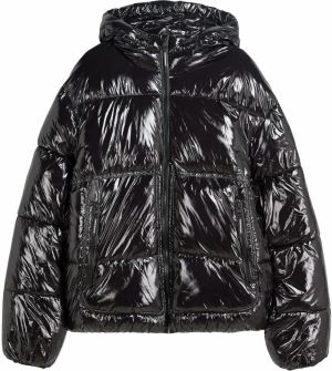 Bershka Zimná bunda  čierna