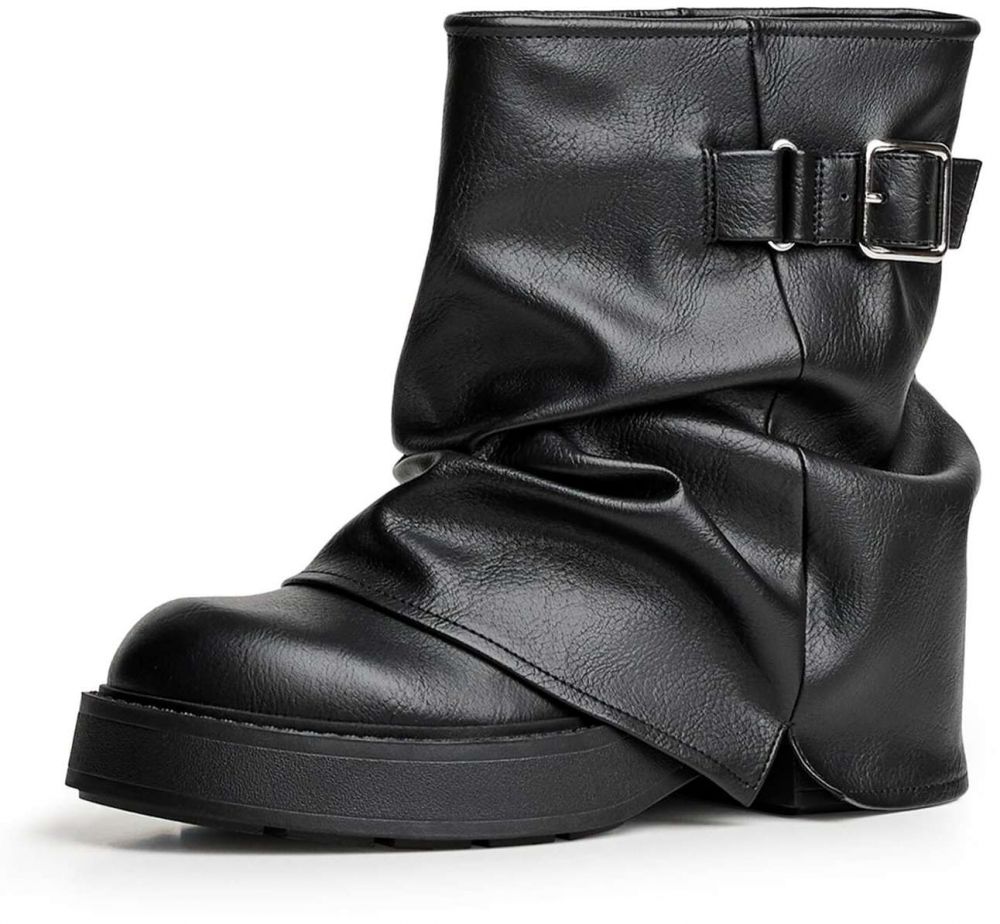 Bershka Nízke čižmy  čierna