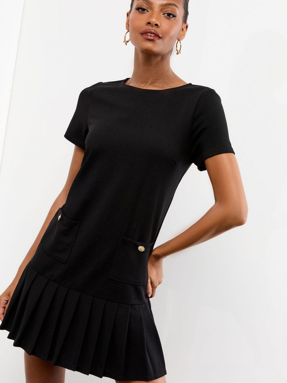 Lipsy Šaty  čierna
