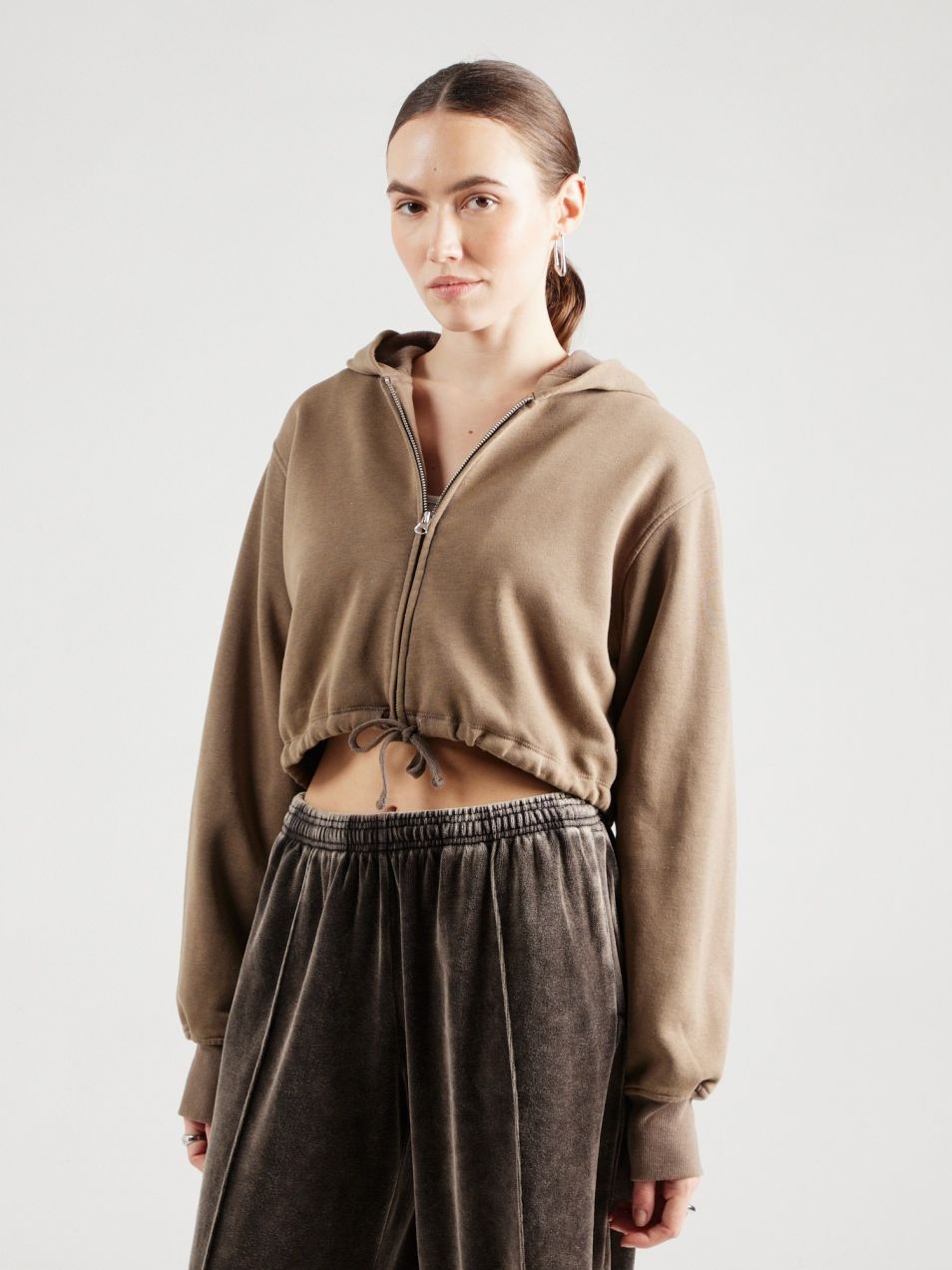 studioselect Tepláková bunda 'Shelly'  tmavobéžová