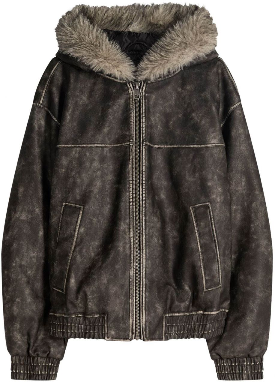 Bershka Prechodná bunda  čierna