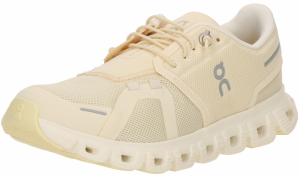 On Nízke tenisky  slonová kosť