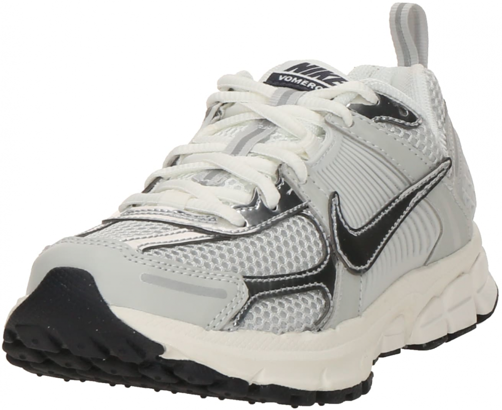 Nike Sportswear Tenisky 'VOMERO 5'  svetlosivá / čierna / strieborná