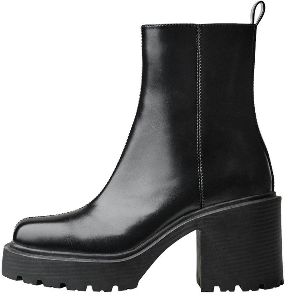 Bershka Čižmy  čierna